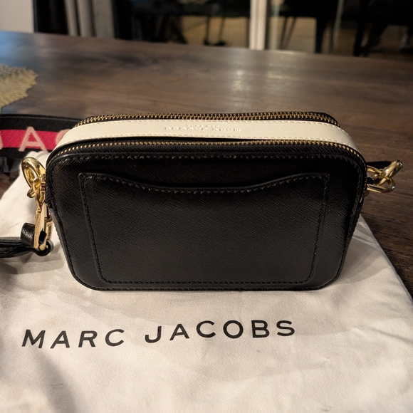 Marc Jacobs Snapshot - Picture 2 of 4